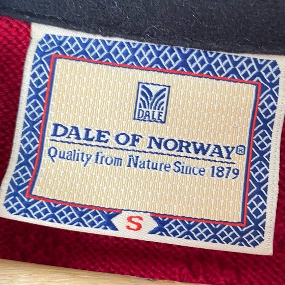 Dale of Norway Nordic Knit Pure Virgin Wool Cardigan Sweater Red Designs Casual - Picture 13 of 14